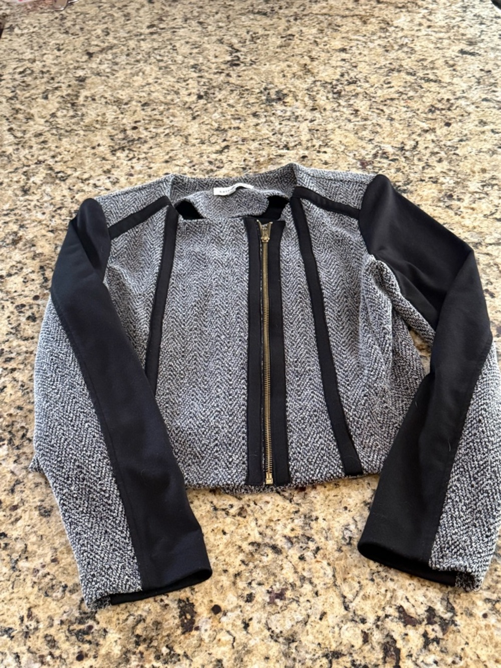 Kate Rosy Cropped Grey & Black Zip-Front Women's Jacket